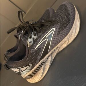 Brooks Women’s Black and Gray Athletic Shoes